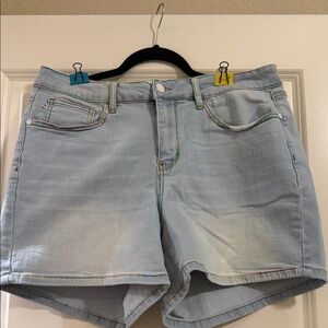 Judy Blue Sky Blue Jean Shorts- Inseam 4”